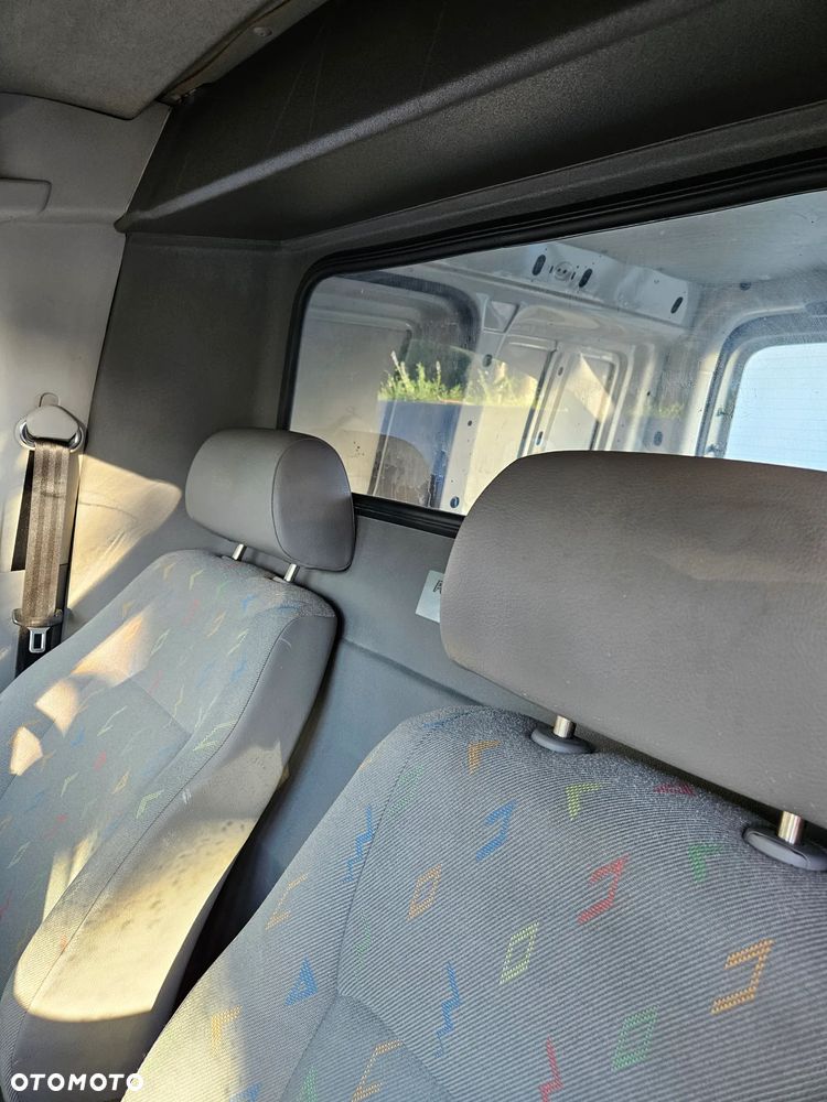 Volkswagen Caddy - 11