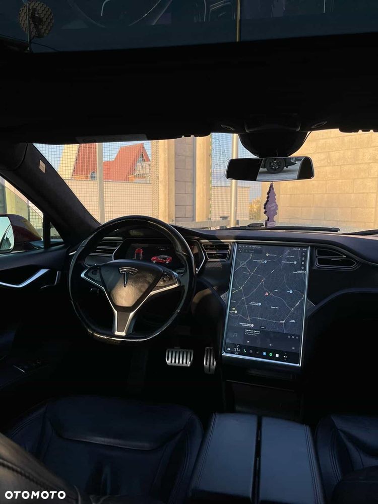 Tesla Model S Dual Motor Allradantrieb Performance - 14