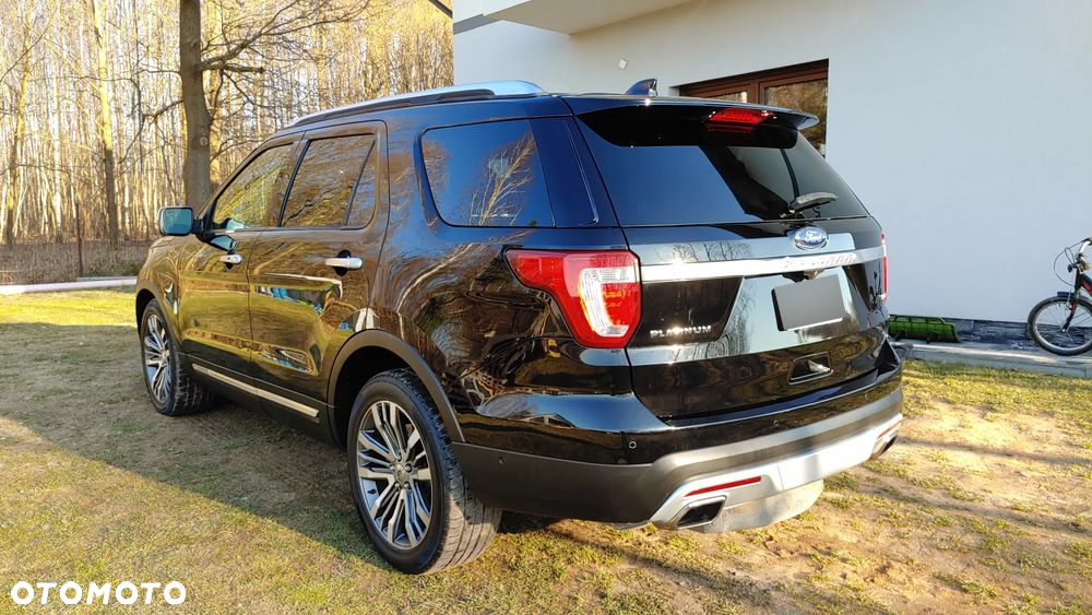 Ford Explorer - 12