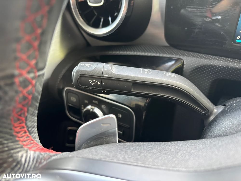 Mercedes-Benz CLA 200 7G-DCT Edition AMG Line - 24
