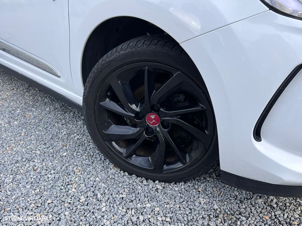 DS DS3 PureTech 110 Start & Stop SoChic - 4