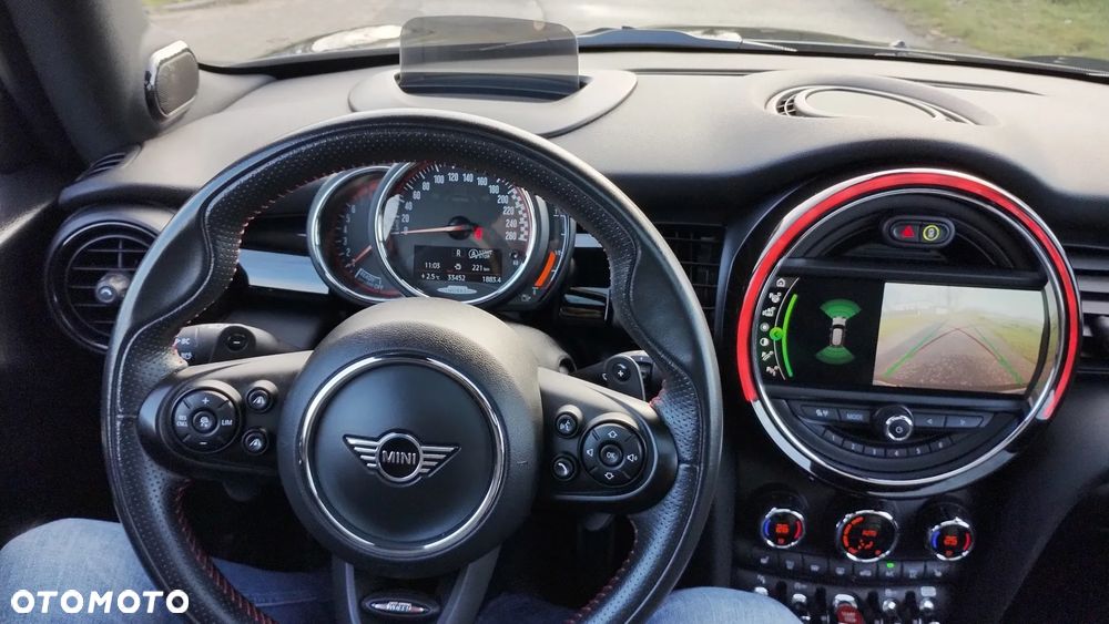 MINI John Cooper Works - 13
