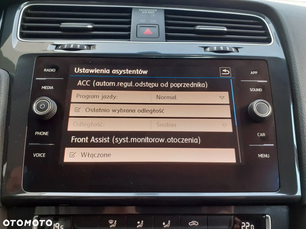 Volkswagen Golf 1.5 TSI BMT Comfortline - 16