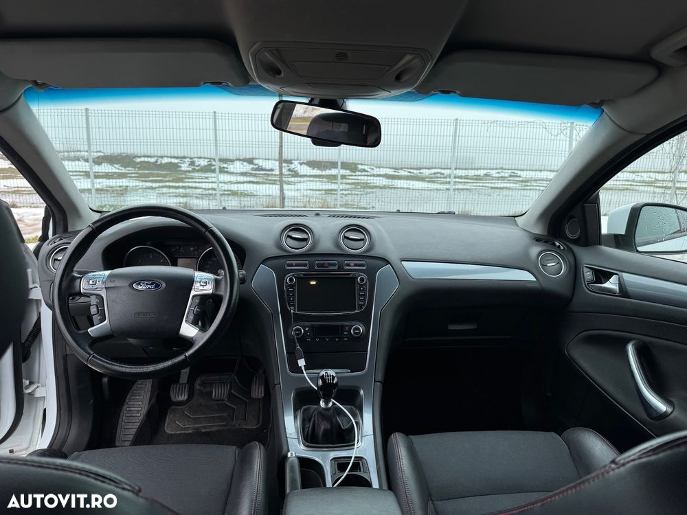 Ford Mondeo 2.0 TDCI Trend - 13