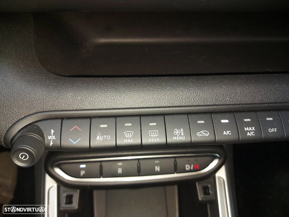 Jeep Avenger 1.2 e-Hybrid Altitude DCT - 26