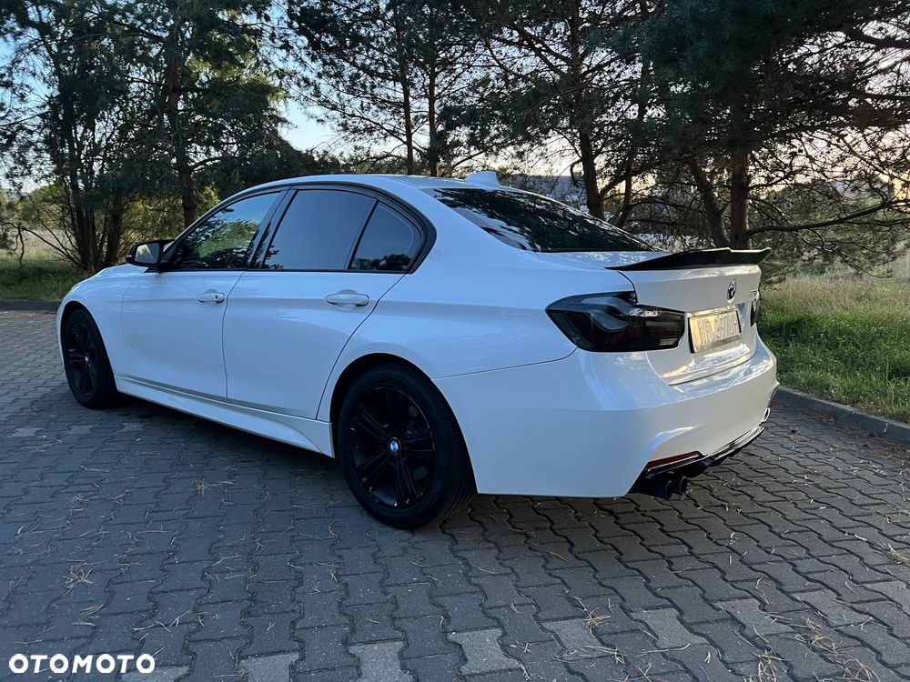 BMW 328I 2015 photo 4