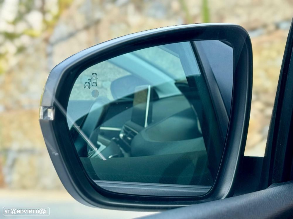 Peugeot 3008 1.2 PureTech Allure EAT6 - 41