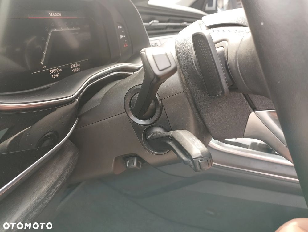Audi Q8 SUV TFSI quattro 250 kW tiptronic S line business - 24
