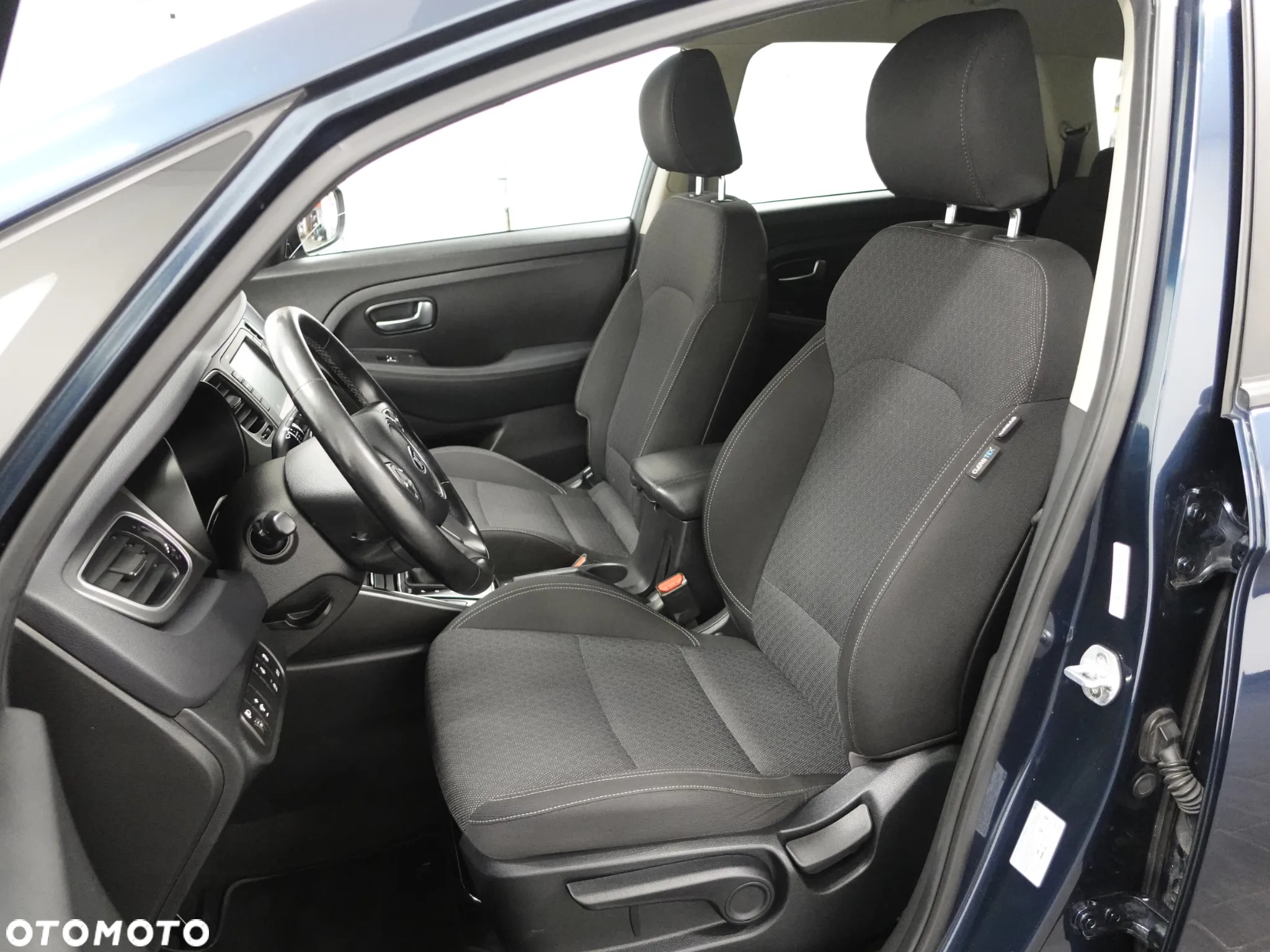 Kia Carens 1.7 CRDi 141 ISG Vision - 21