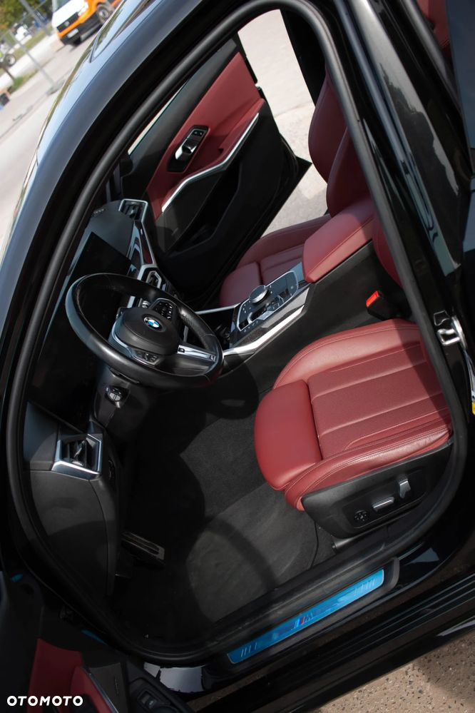 BMW Seria 3 330i M Sport sport - 4