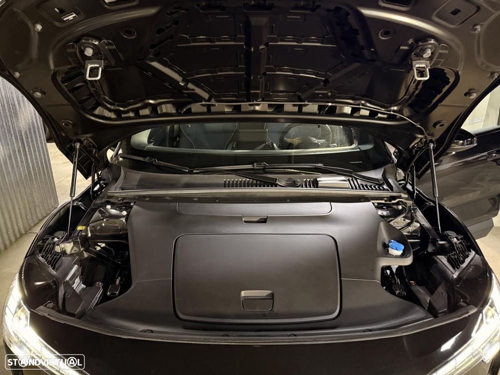 Volvo EX30 Single Motor Extended Range RWD Ultra - 46