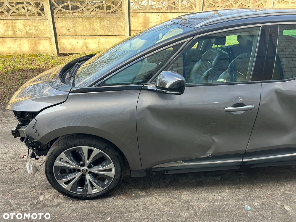 Renault Scenic - 17