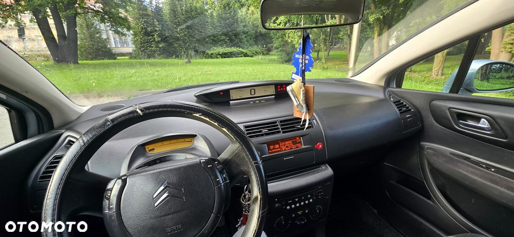 Citroën C4 1.6 HDi X - 17