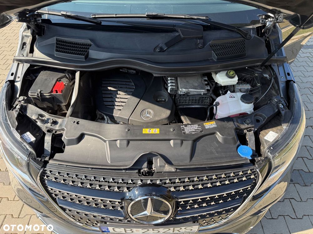 Mercedes-Benz Klasa V 300 d Extralang 9G-TRONIC - 35