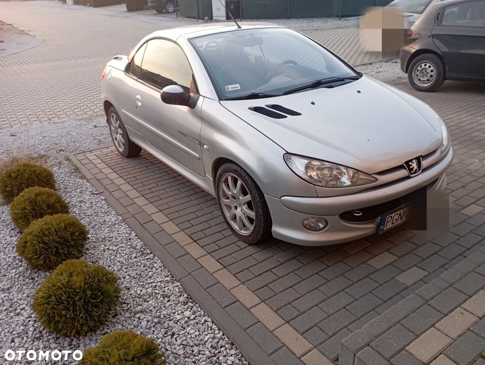 Peugeot 206 CC - 2
