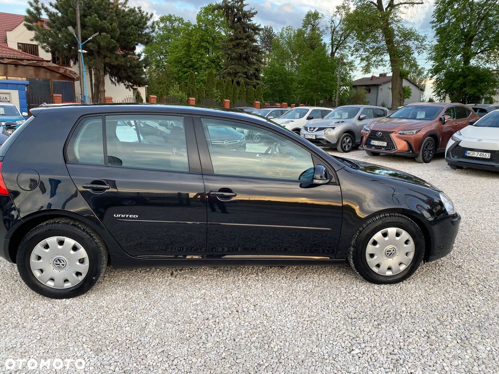 Volkswagen Golf 1.6 United - 11