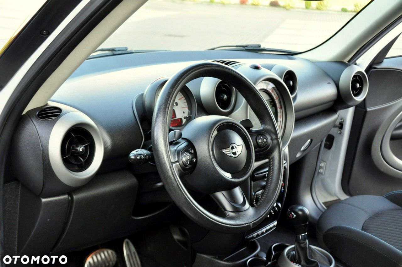 MINI Countryman - 24