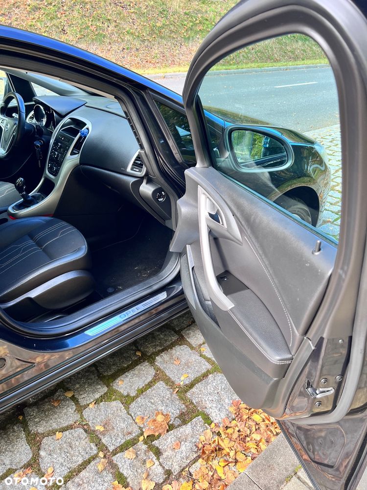 Opel Astra - 34