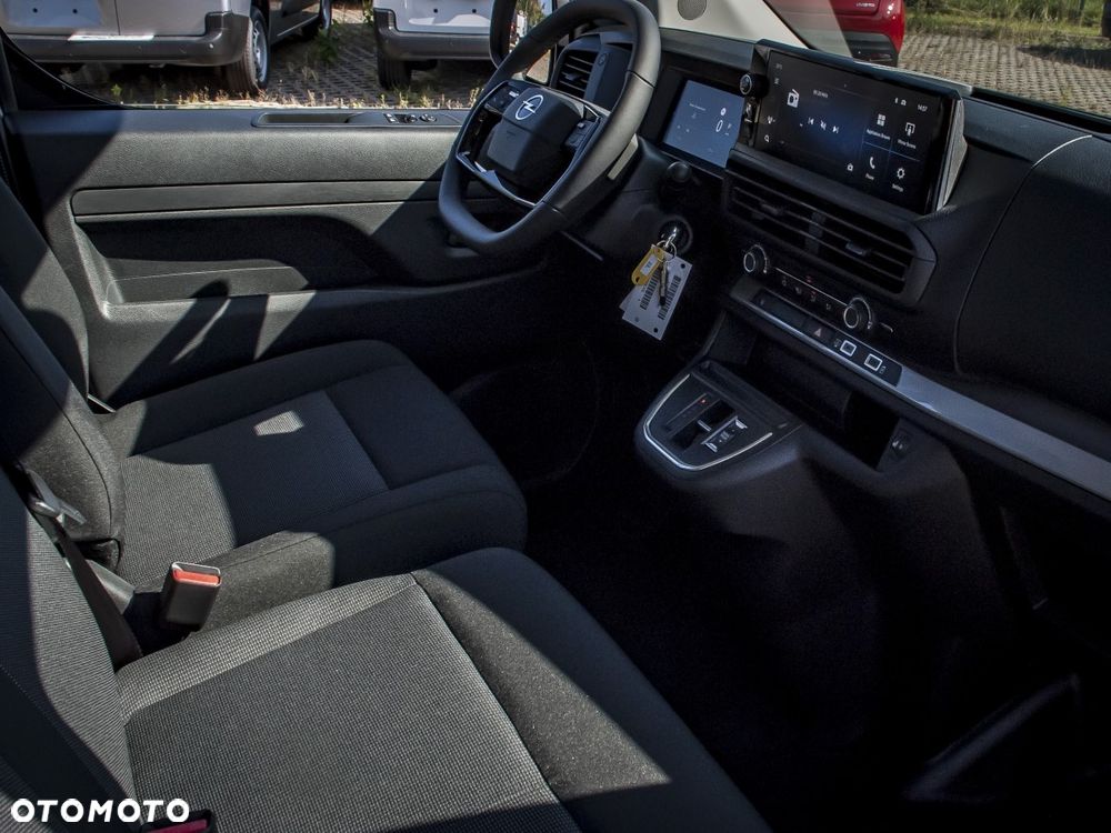 Opel VIVARO FURGON BRYG. XL 2.2 150KM AT - 17