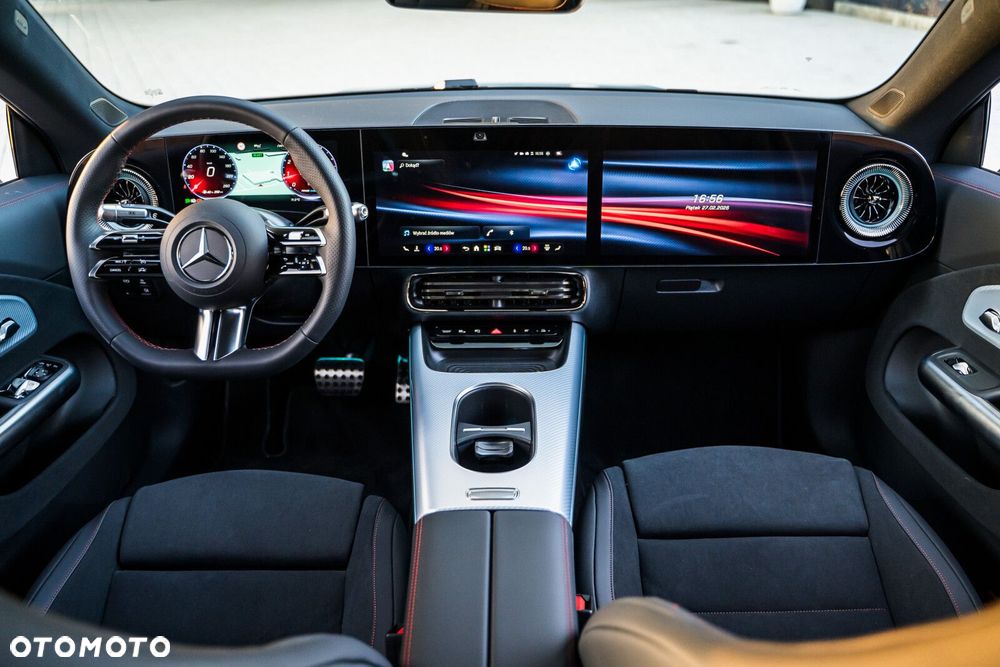 Mercedes-Benz CLA - 16