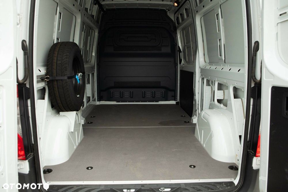 Mercedes-Benz eSprinter - 18