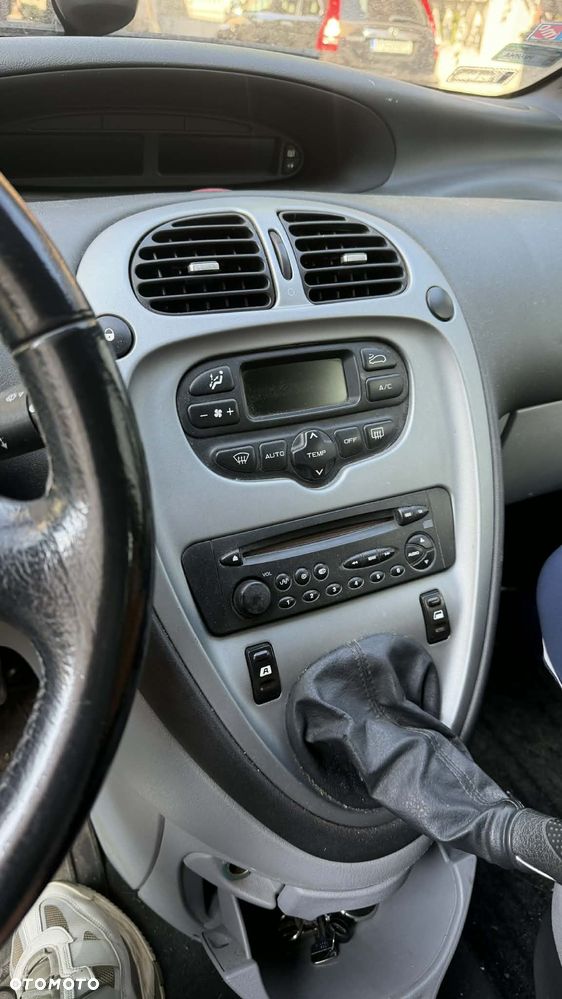 Citroën Xsara Picasso 1.6 HDI Confort - 6