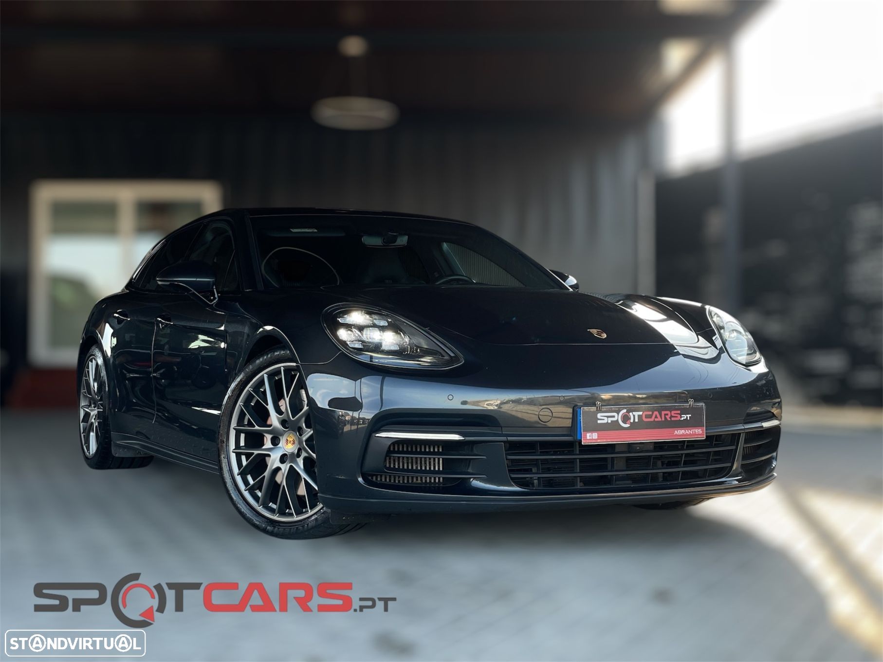 Porsche Panamera Sport Turismo 4 E-Hybrid - 1
