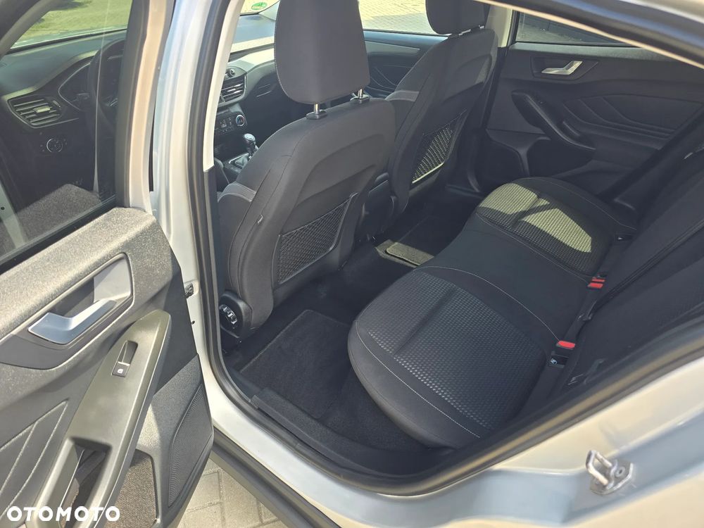 Ford Focus - 9