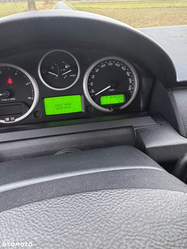 Land Rover Discovery 2.7D V6 SE - 12