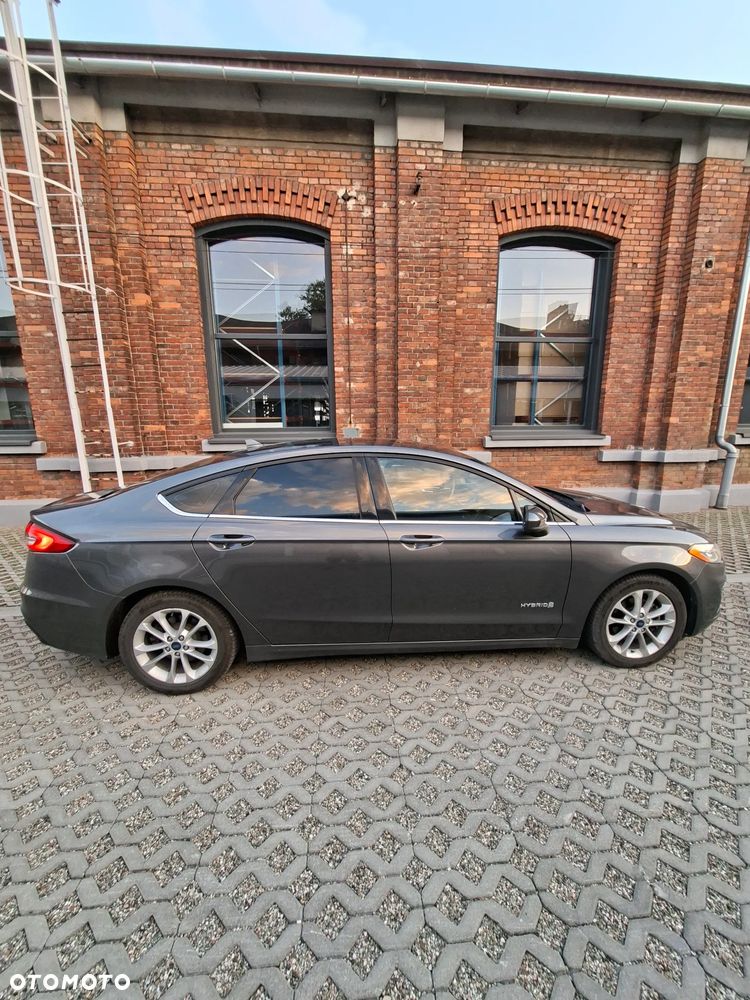 Ford Mondeo - 12