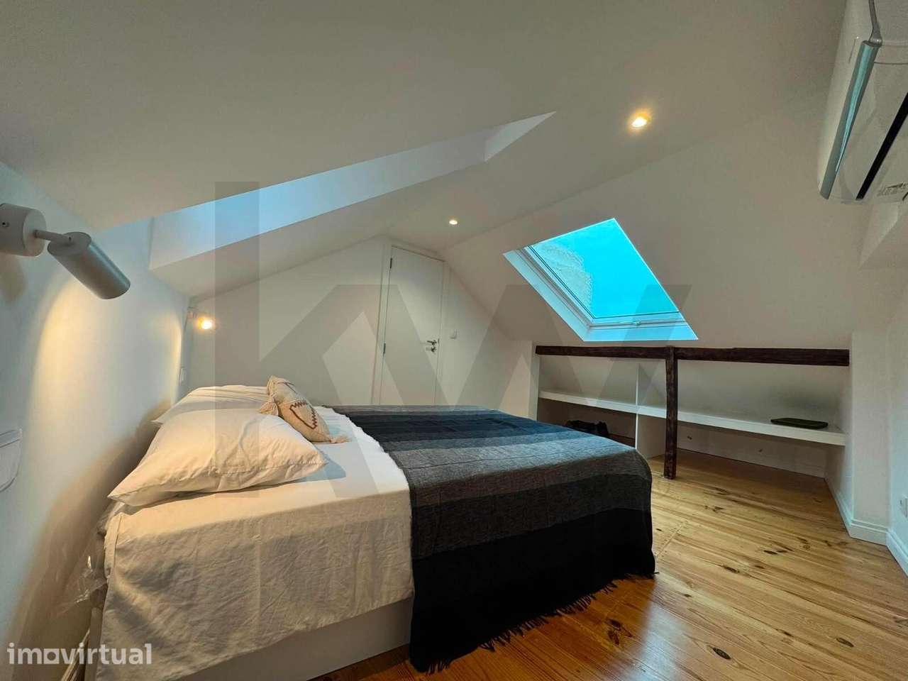 FANTÁSTICO DUPLEX T2 EM ALCÂNTARA | RUA CALMA | 73 M² - Grande imagem: 3/11