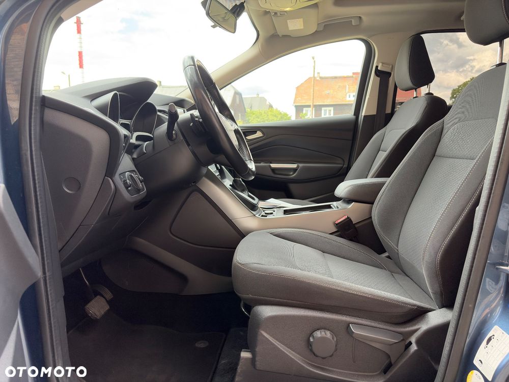 Ford Kuga 2.0 TDCi 4x4 Titanium - 19