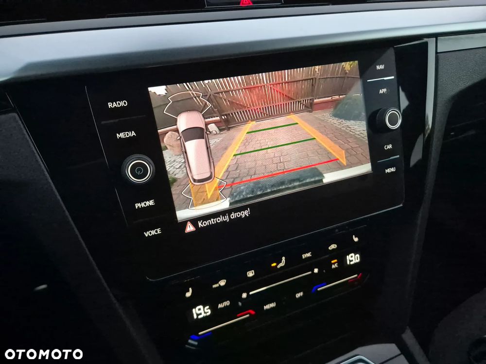 Volkswagen Arteon 2.0 TDI SCR R-Line DSG - 39