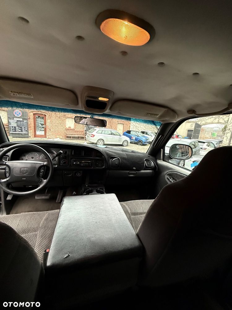 Dodge RAM - 9