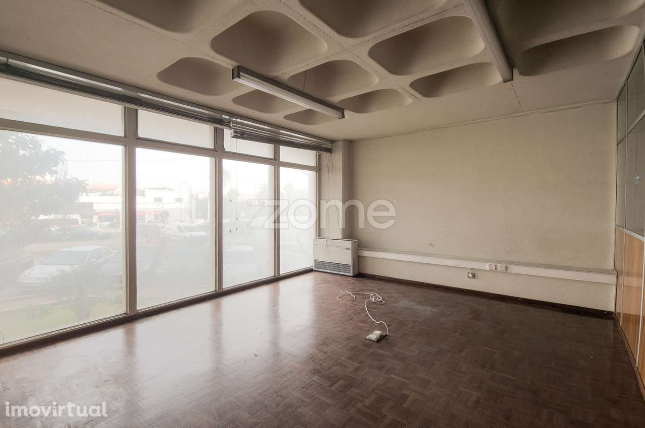 Escritório com 150 m² em Sacavém | Rua Estado da Índia - Grande imagem: 3/9