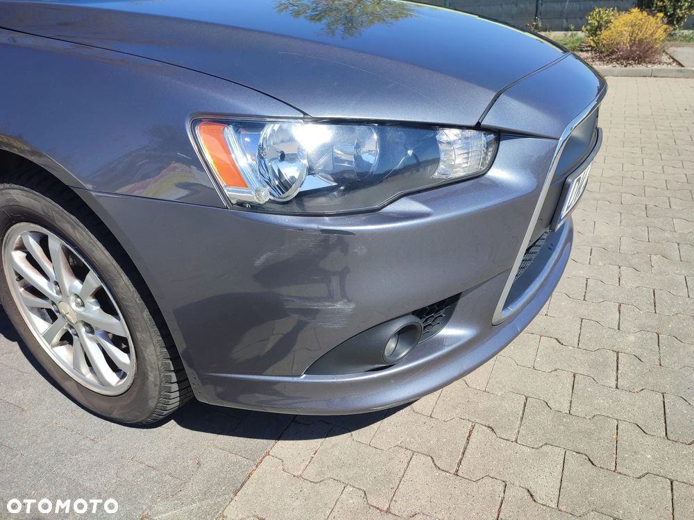 Mitsubishi Lancer 1.8 Intense - 10