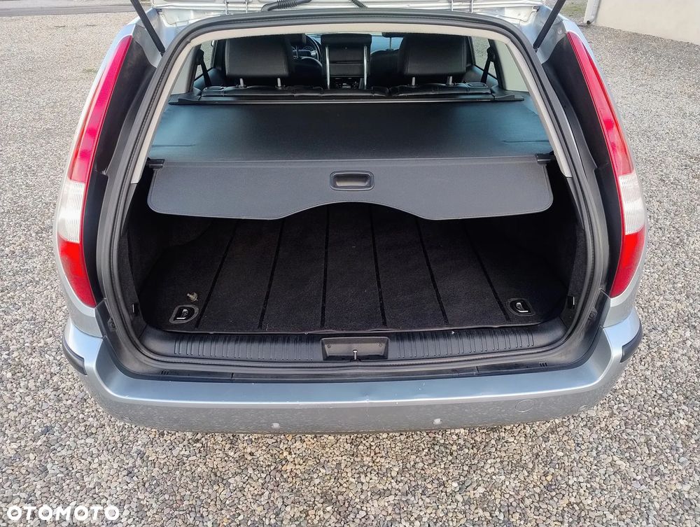 Ford Mondeo 2.0 Ghia - 13