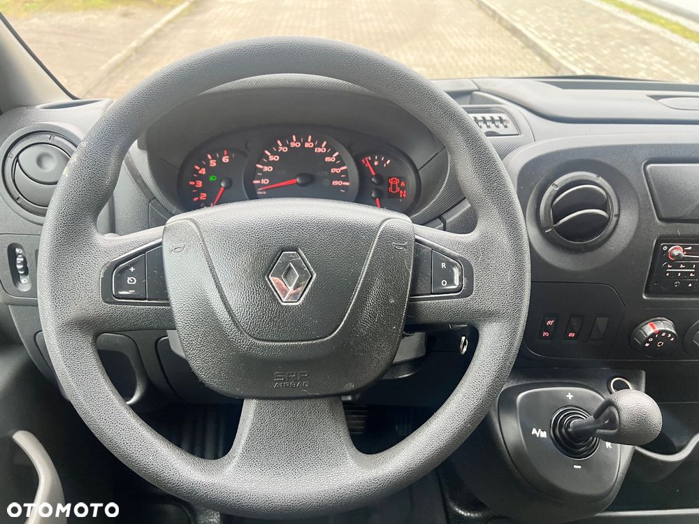 Renault Master - 25