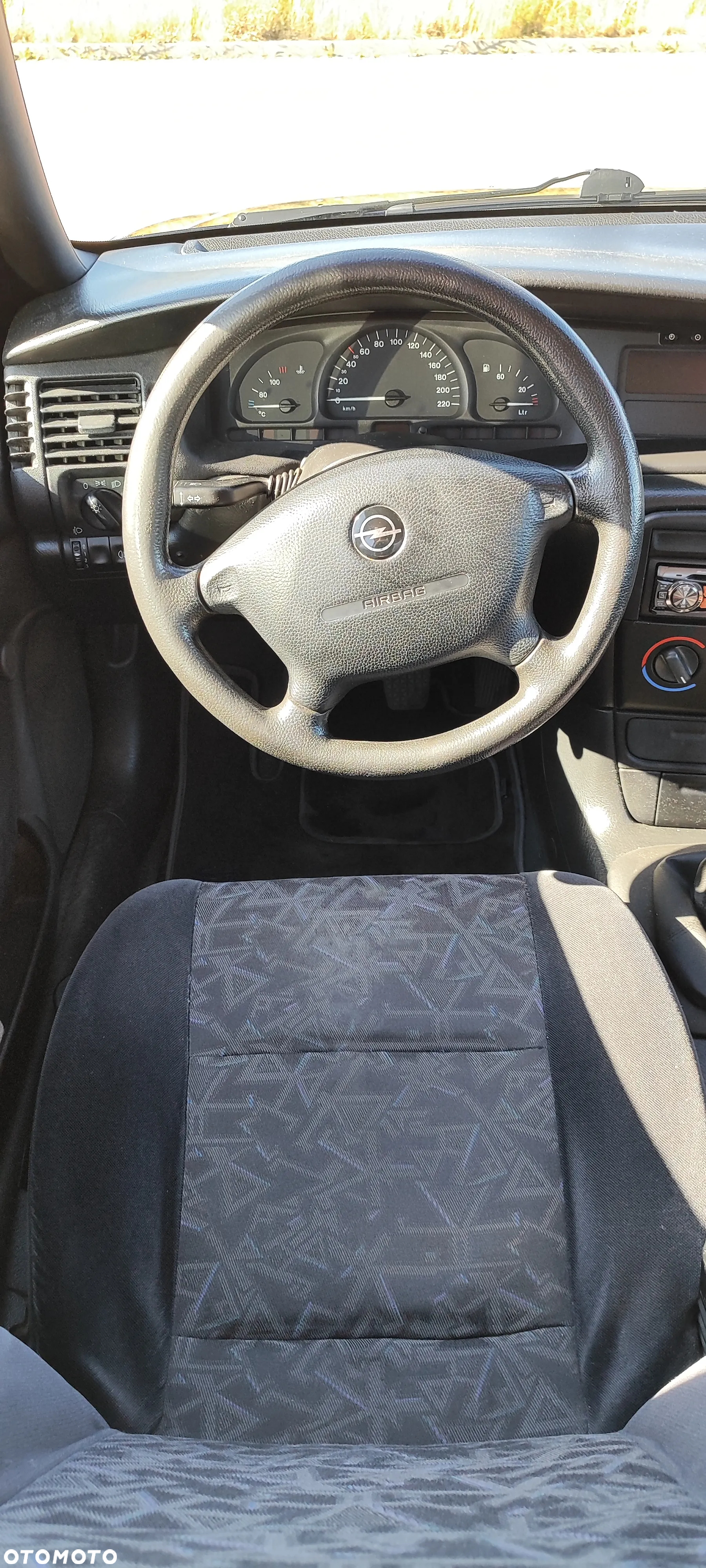 Opel Vectra 1.6 Comfort - 12