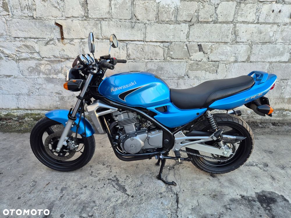 Kawasaki ER - 12