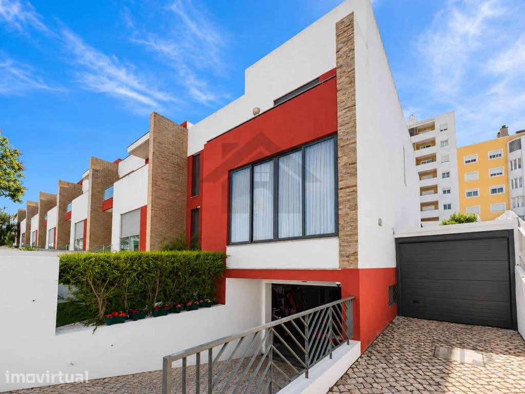 Moradia T3 Moderna com Piscina para venda em Portimão - Grande imagem: 2/57