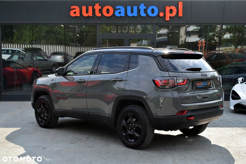 Jeep Compass - 29