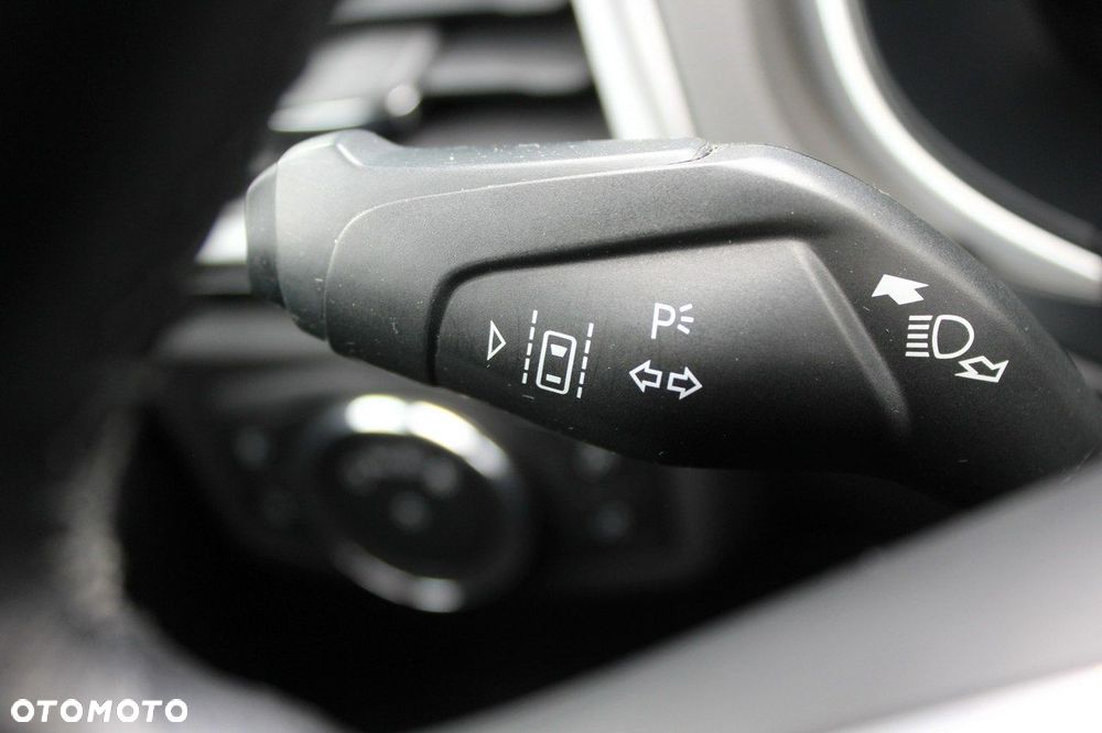 Ford Mondeo SW 2.0 Hybrid Trend - 29