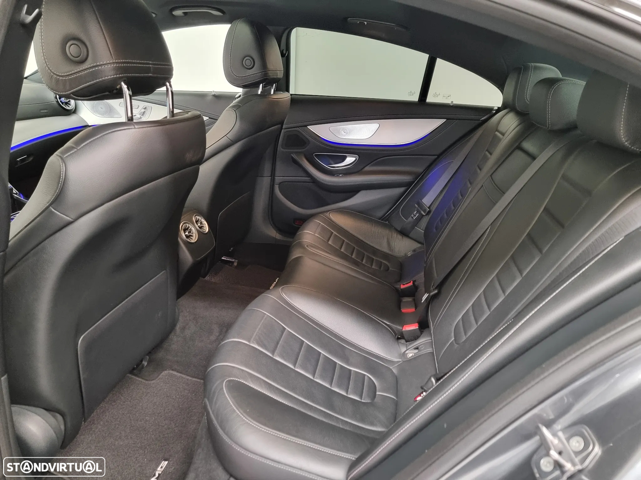 Mercedes-Benz CLS 400 d 4Matic AMG Line - 38
