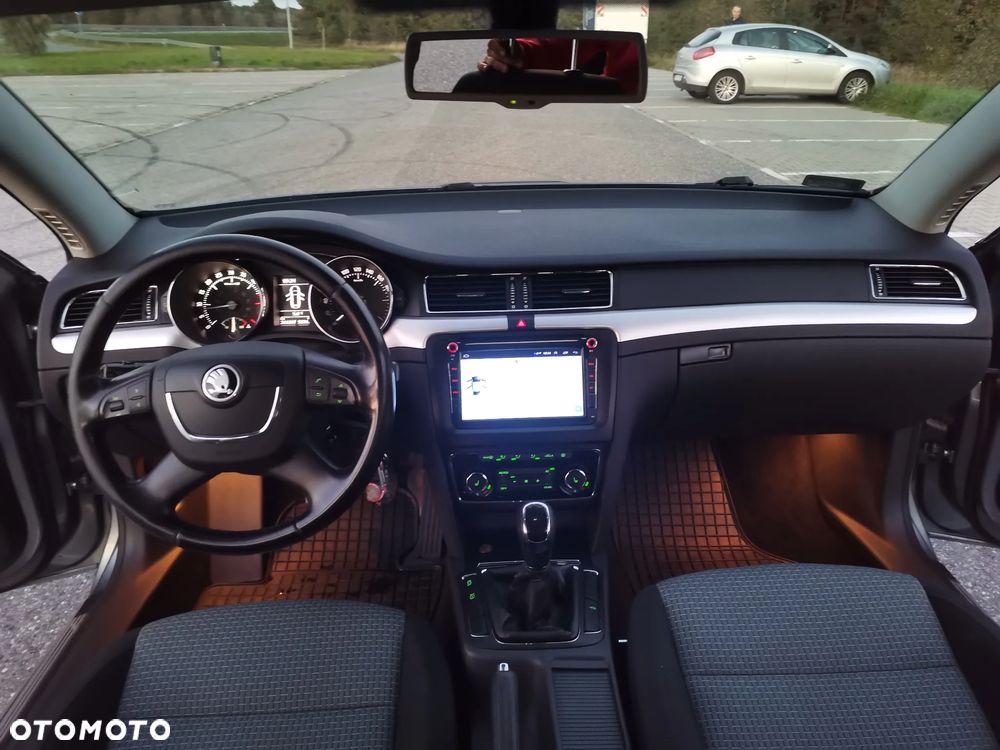 Skoda Superb 1.6 TDI Exclusive - 17