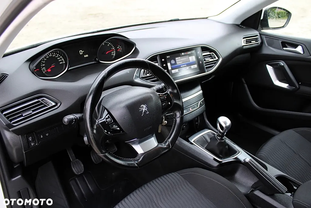Peugeot 308 - 11