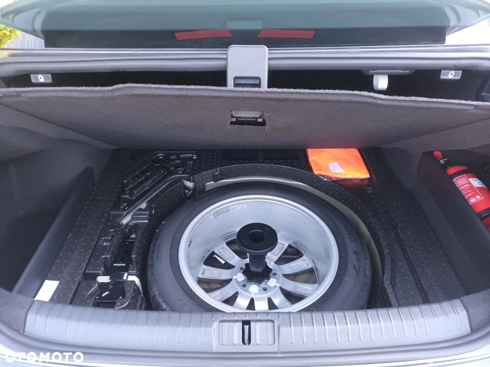 Volkswagen Passat 1.8 TSI BMT Highline - 29