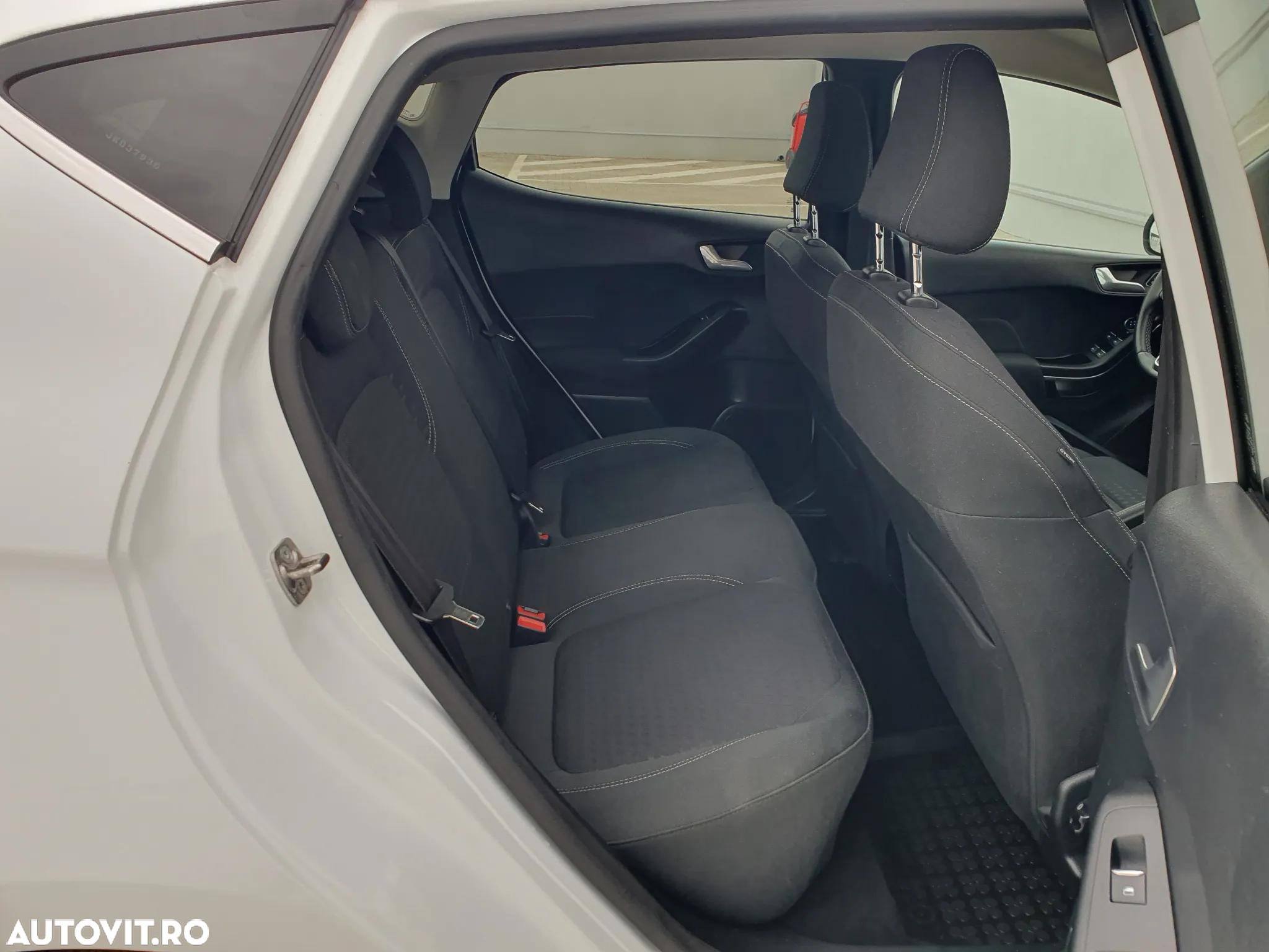Ford Fiesta 1.0 EcoBoost S&S TITANIUM - 15