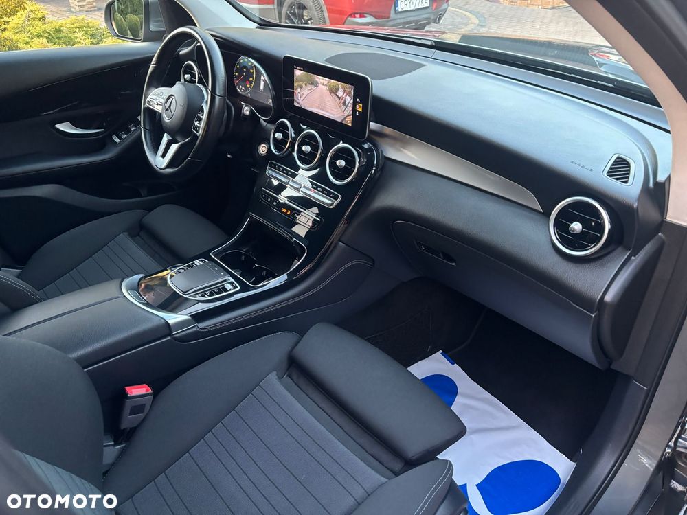 Mercedes-Benz GLC 220 d 4Matic 9G-TRONIC - 9