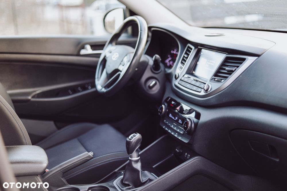 Hyundai Tucson blue 1.7 CRDi 2WD Advantage - 13